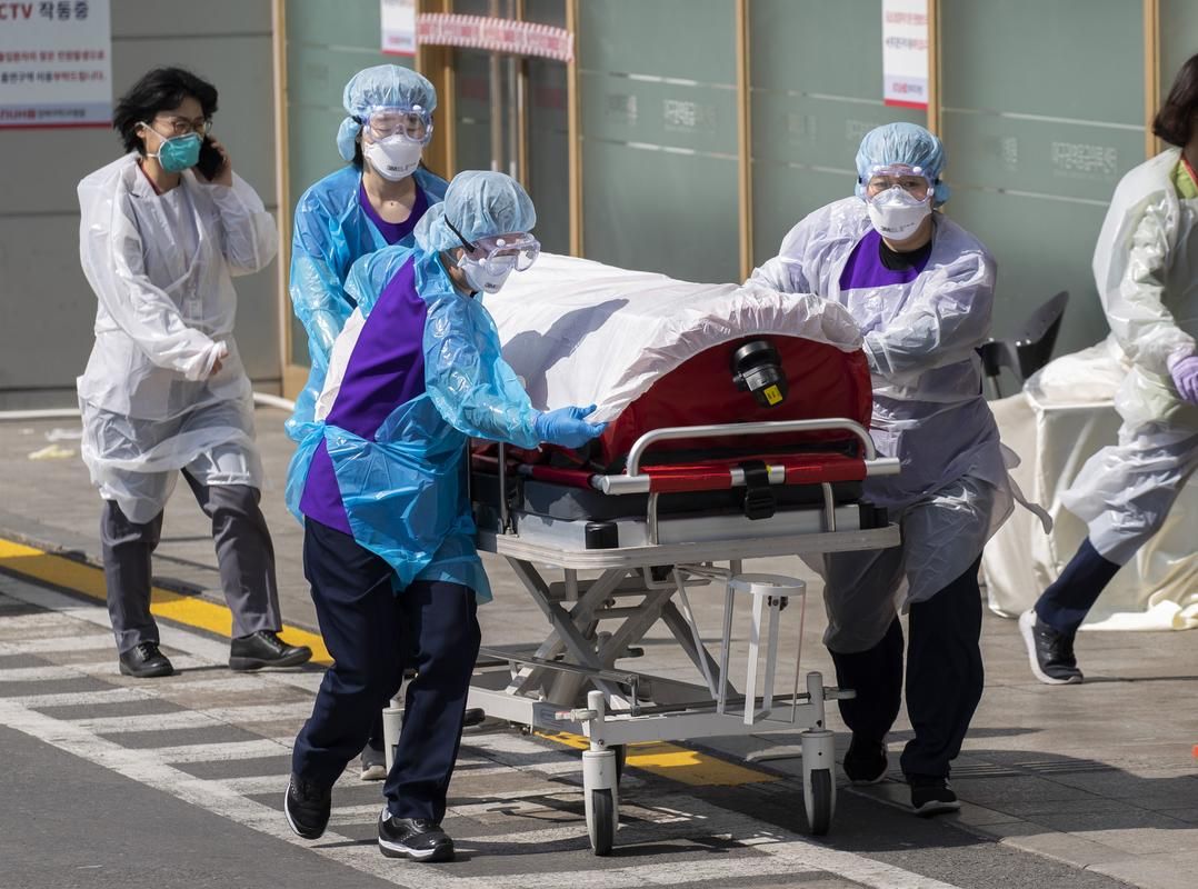 全球增30例境外输入/数据  全球日均新增确诊348万,境外输入压力有多大?